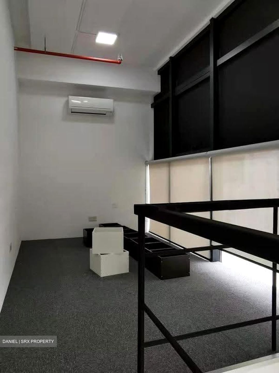 Centro Bianco (D19), Office #625902071
